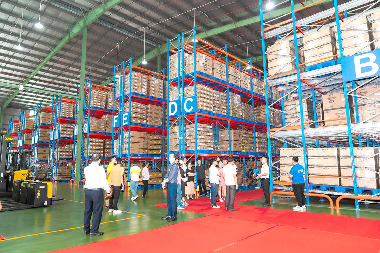 MPE ÁP DỤNG CÔNG NGHỆ HIỆN ĐẠI VÀO SẢN XUẤT SẢN PHẨM CHẤT LƯỢNG CAO ĐẾN NGƯỜI TIÊU DÙNG 2 trung t%C3%A2m ph%C3%A2n ph%E1%BB%91i to%C3%A0n c%E1%BA%A7u mpe nh%E1%BB%8B