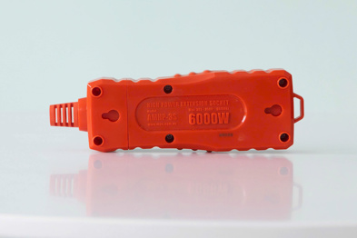 Ổ cắm điện AMHP-3S được chế tạo từ nhựa cao cấp